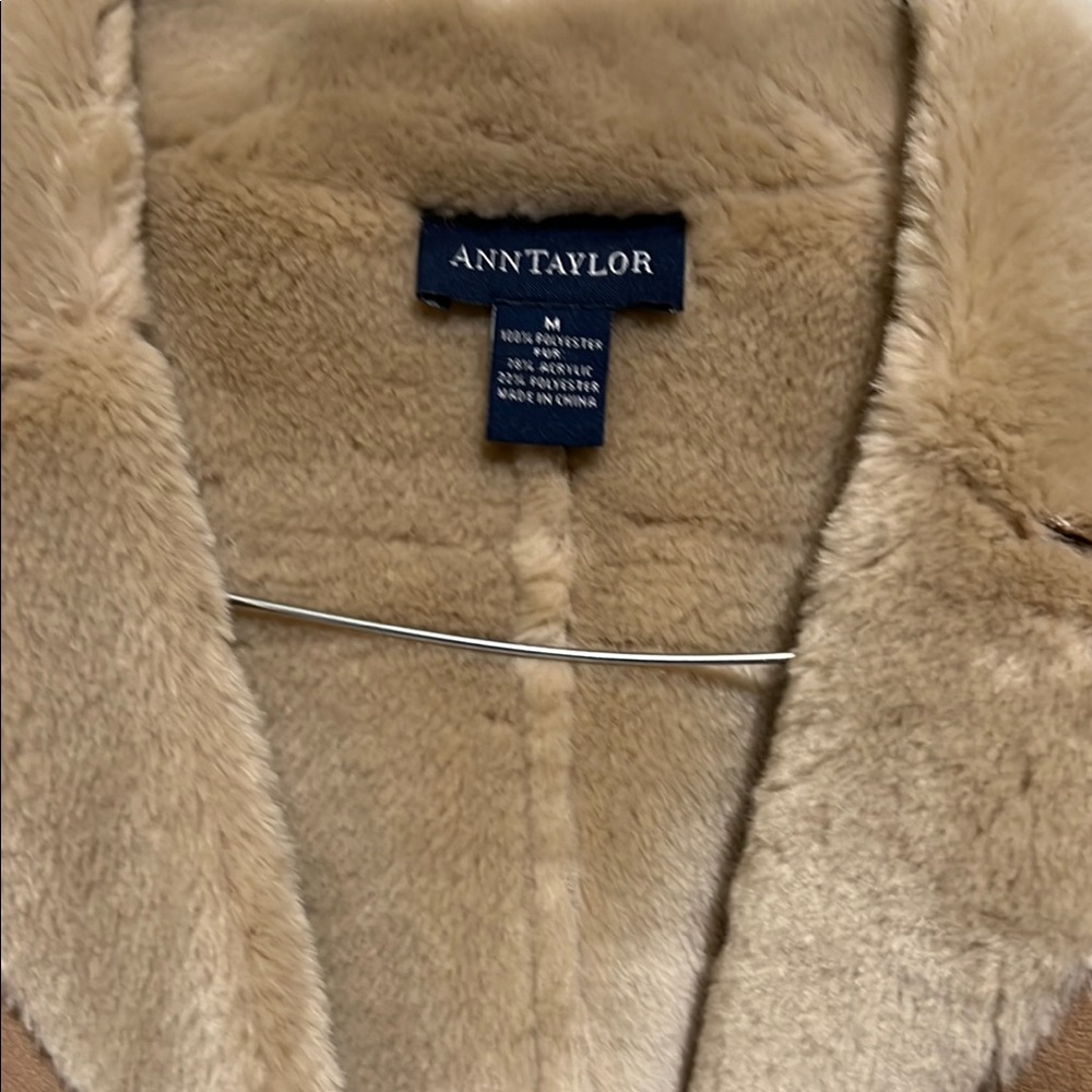 ANN TAYLOR SHERLING COAT - Picture 2 of 4